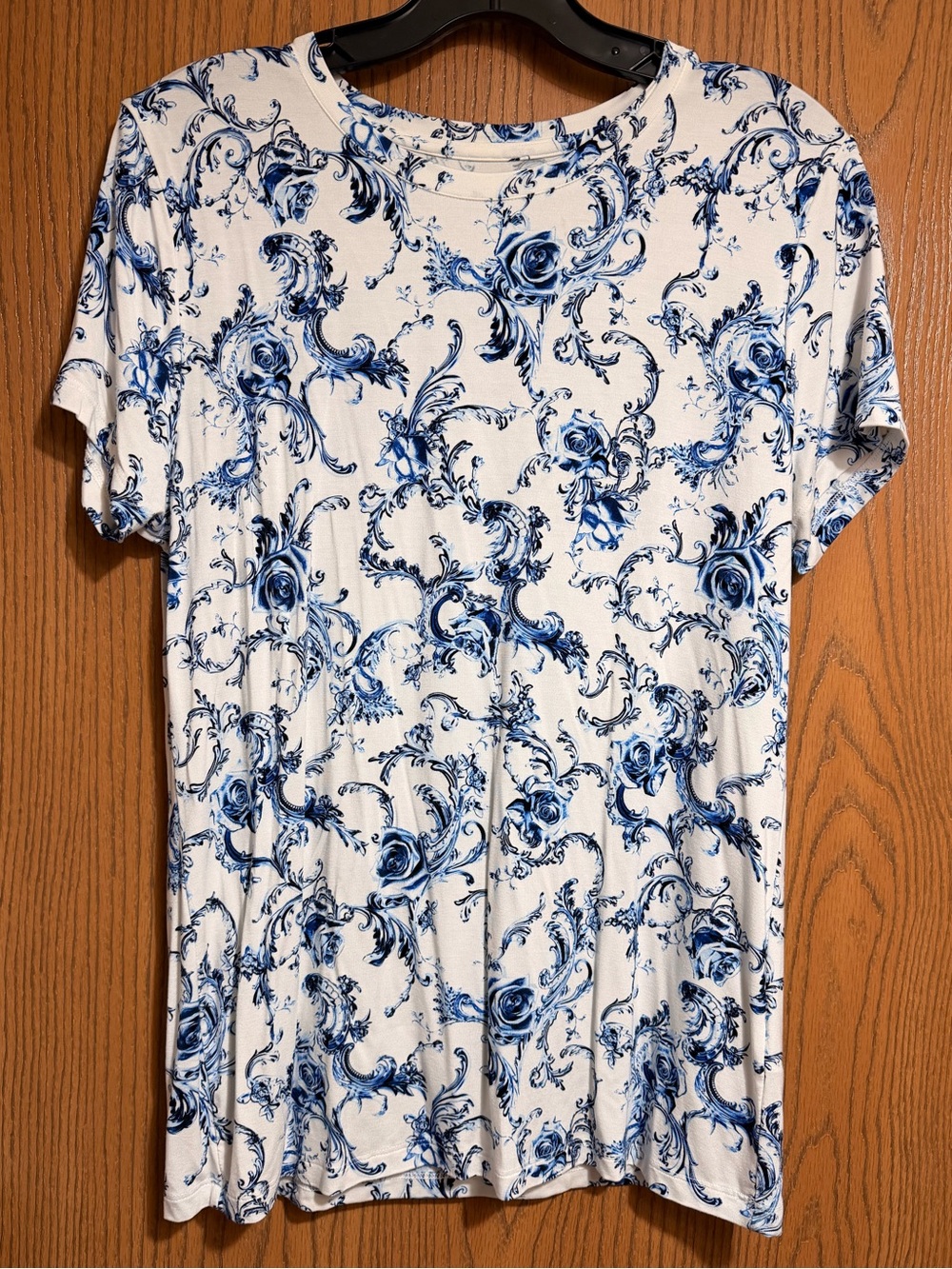 NWOT L'AGENCE Ressi Tee in White with Short Sleeves & Blue Floral Paisley Print